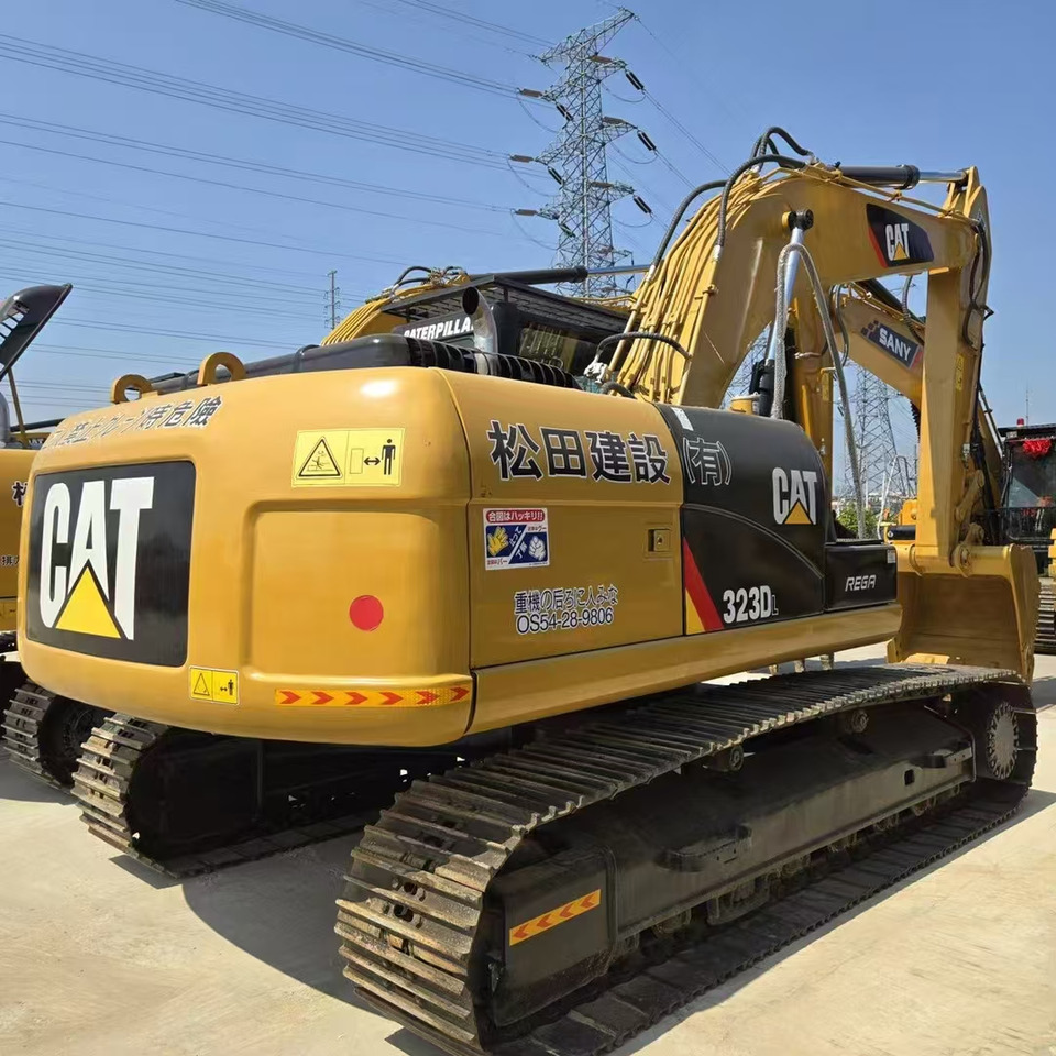 CATERPILLAR 323D2 - Bager goseničar: slika 3 CATERPILLAR 323D2 - Bager goseničar: slika 3