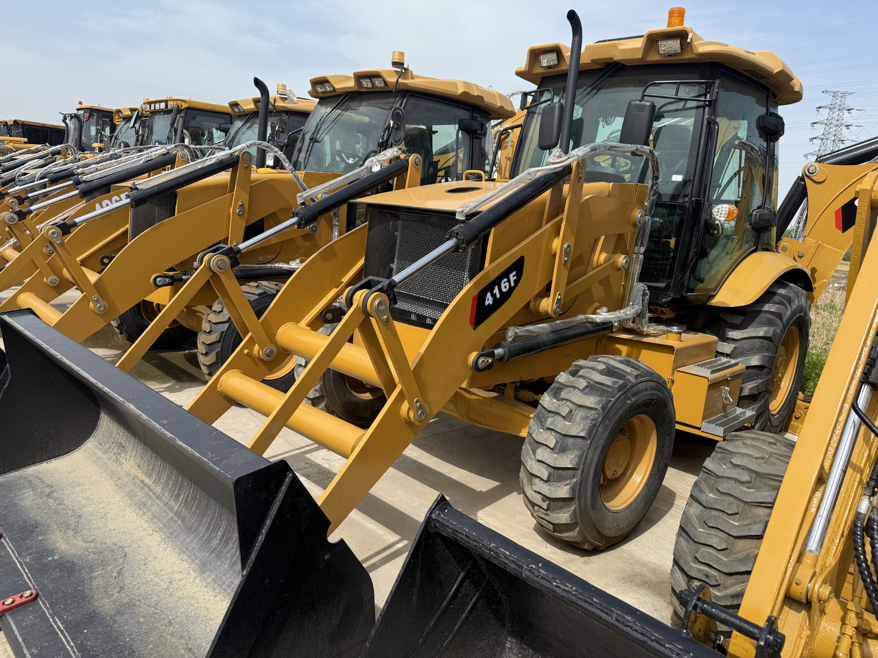 CATERPILLAR 416F - Bager nakladalec: slika 3 CATERPILLAR 416F - Bager nakladalec: slika 3