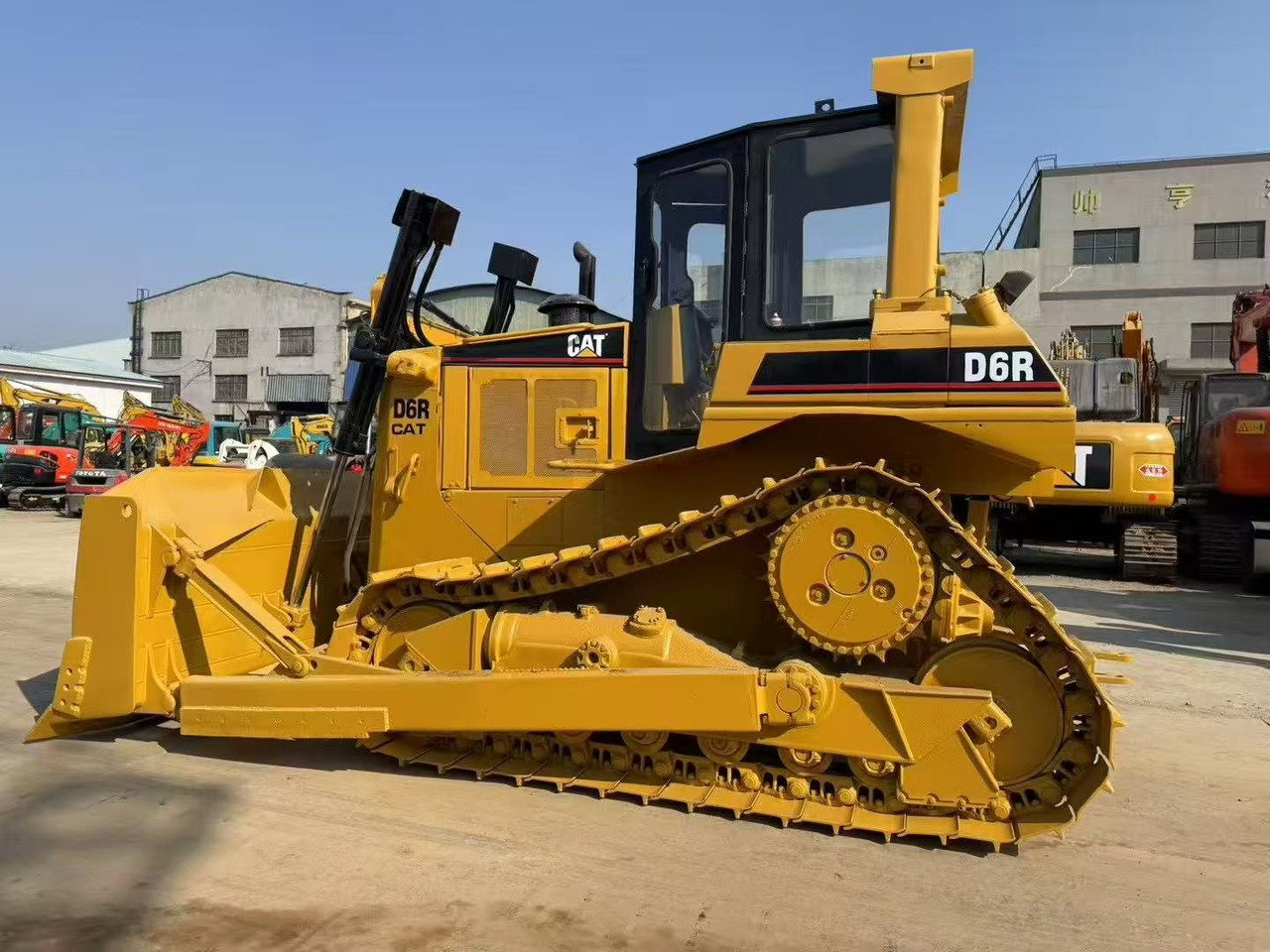 CATERPILLAR D6R - Buldožer: slika 3 CATERPILLAR D6R - Buldožer: slika 3