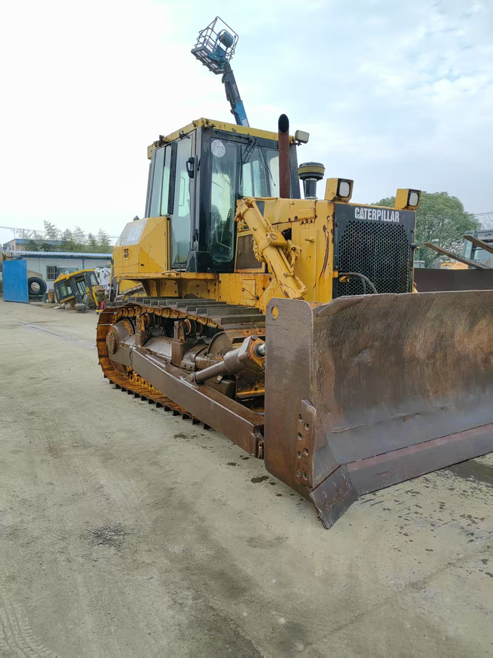 CATERPILLAR D7G2 - Buldožer: slika 2 CATERPILLAR D7G2 - Buldožer: slika 2