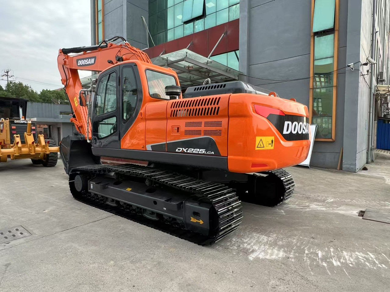 DOOSAN DX225LCA - Bager goseničar: slika 2 DOOSAN DX225LCA - Bager goseničar: slika 2