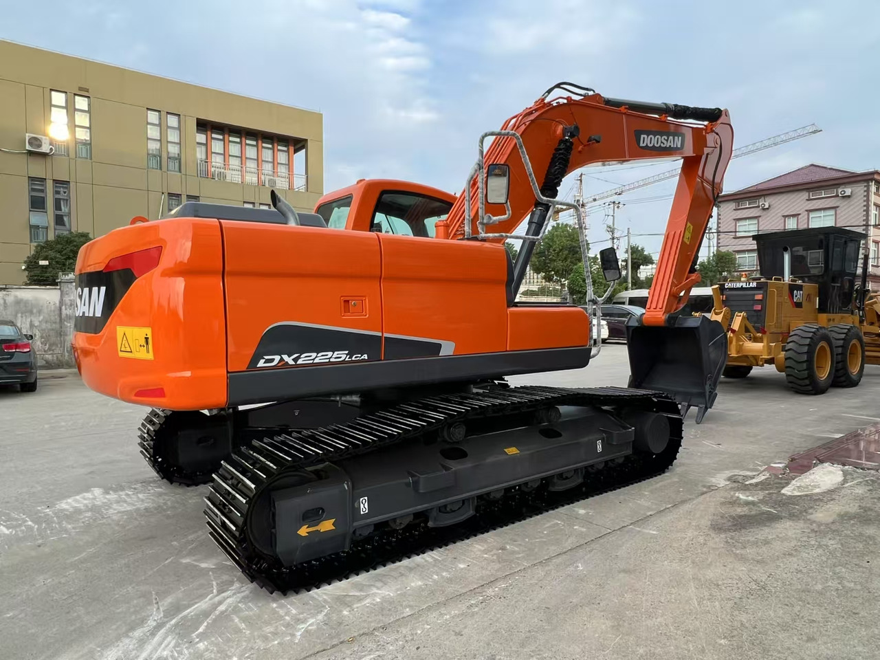 DOOSAN DX225LCA - Bager goseničar: slika 4 DOOSAN DX225LCA - Bager goseničar: slika 4