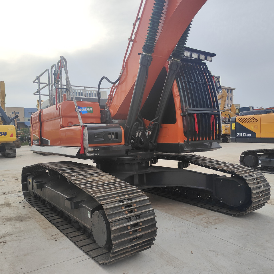 DOOSAN DX300LC-9C - Bager goseničar: slika 1 DOOSAN DX300LC-9C - Bager goseničar: slika 1
