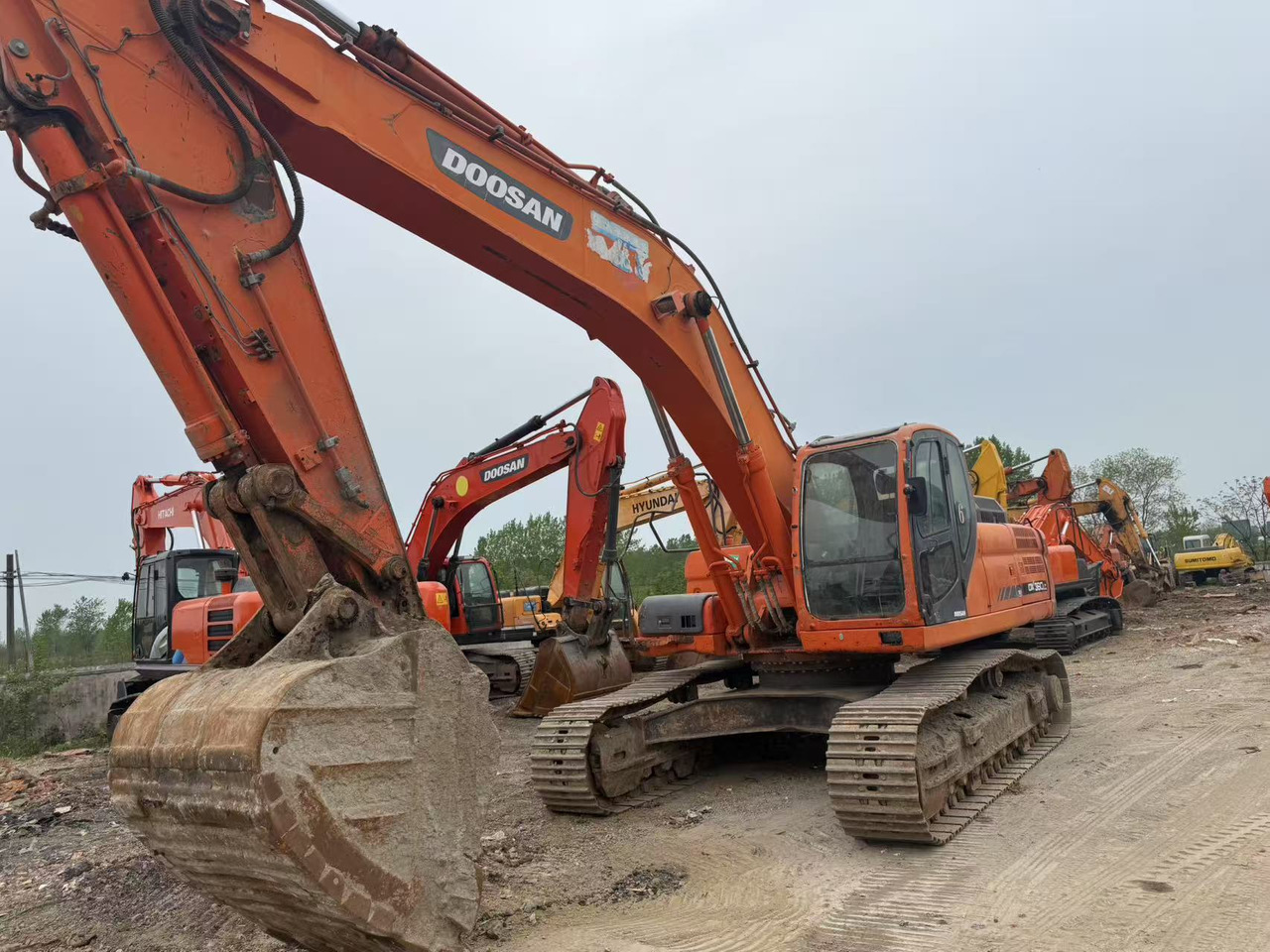 DOOSAN DX360LC - Bager goseničar: slika 1 DOOSAN DX360LC - Bager goseničar: slika 1