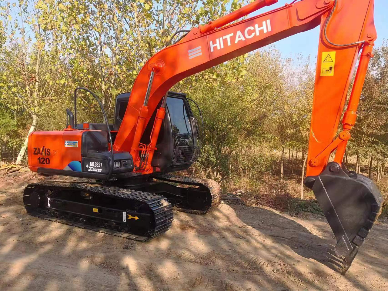 HITACHI ZX120 - Bager goseničar: slika 4 HITACHI ZX120 - Bager goseničar: slika 4