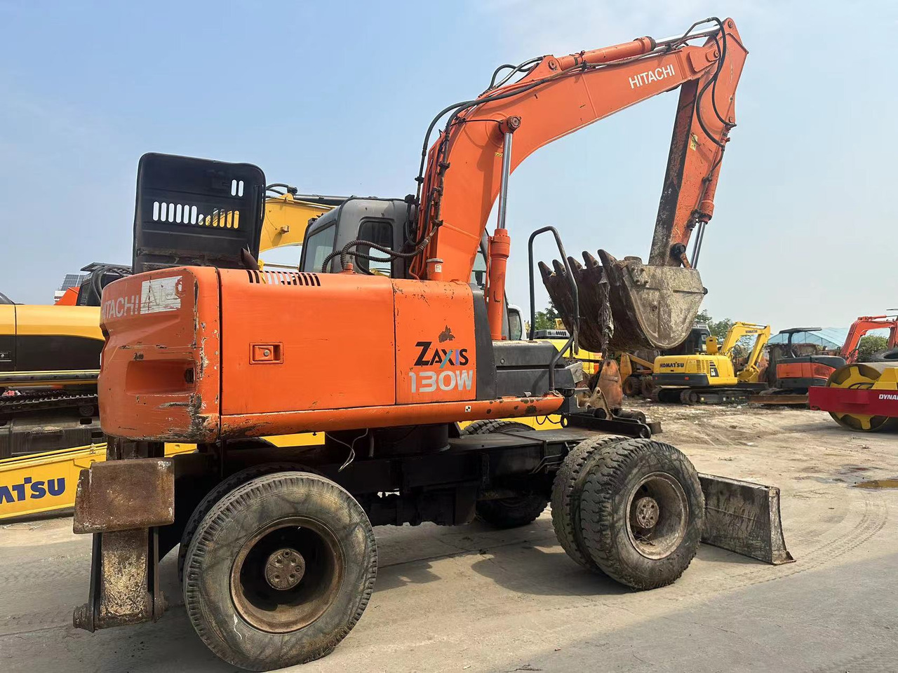 HITACHI ZX130 - Bager na kolesih: slika 4 HITACHI ZX130 - Bager na kolesih: slika 4