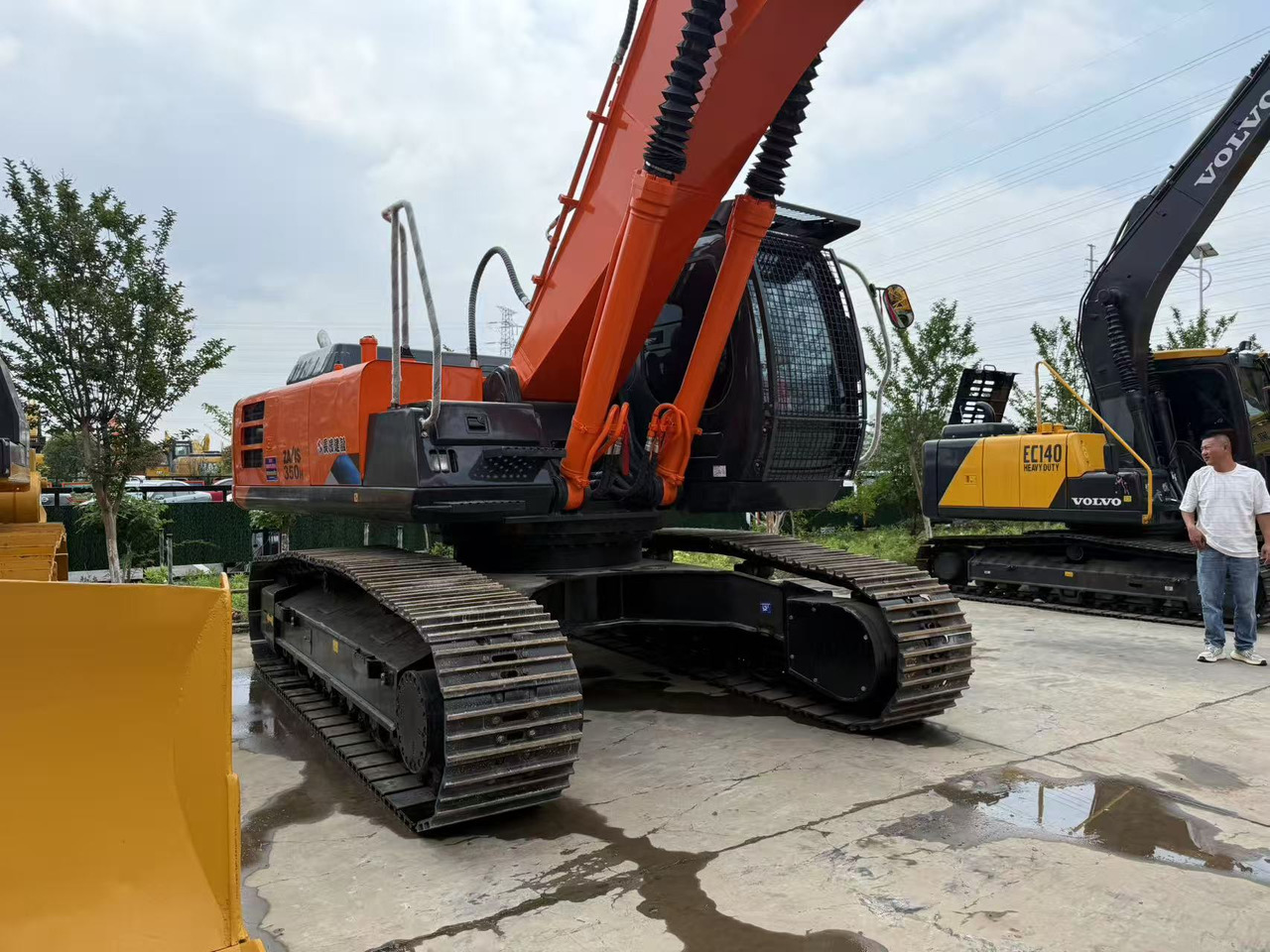 HITACHI ZX350-3G - Bager goseničar: slika 2 HITACHI ZX350-3G - Bager goseničar: slika 2