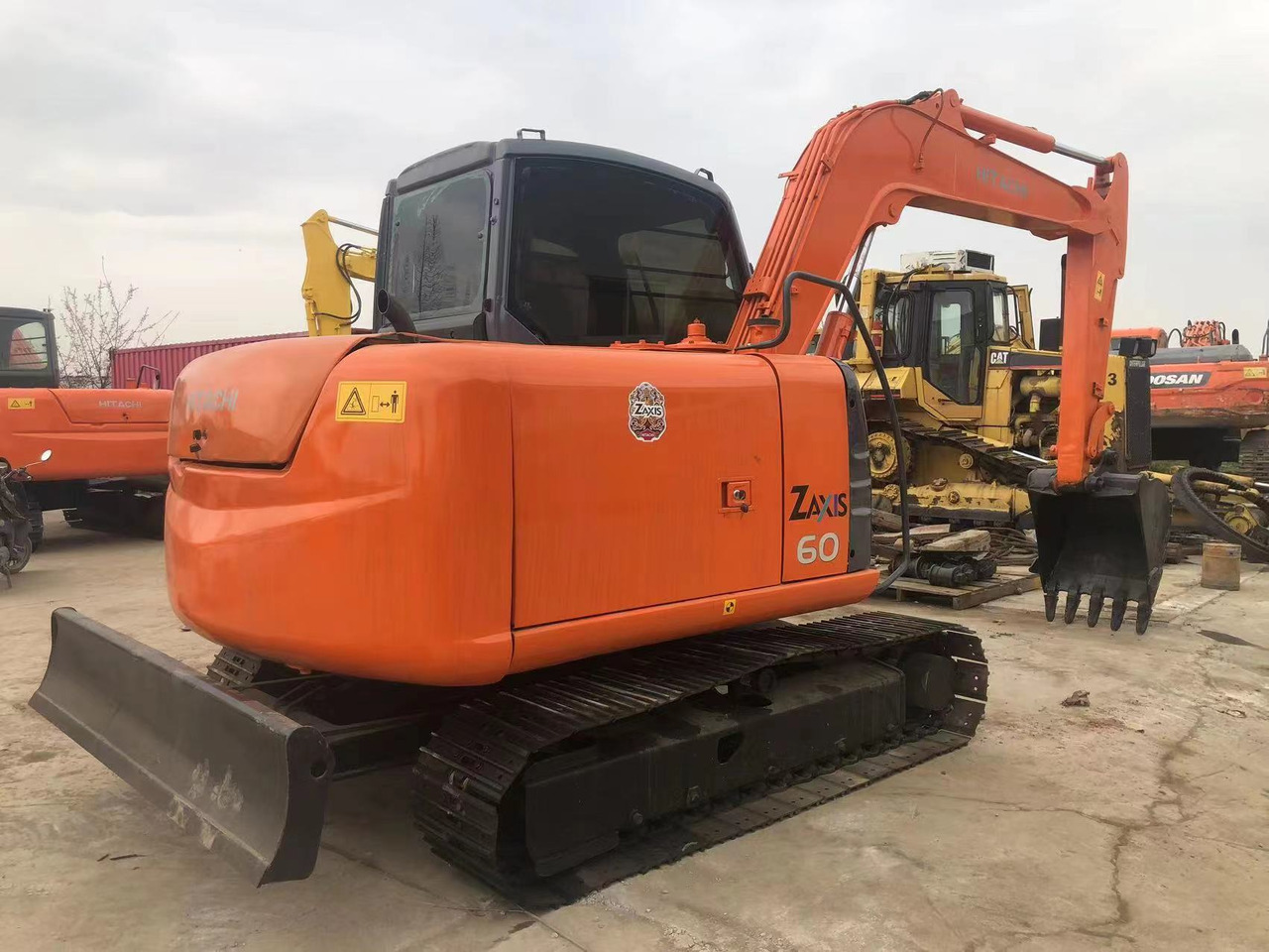 HITACHI ZX60 - Bager goseničar: slika 2 HITACHI ZX60 - Bager goseničar: slika 2