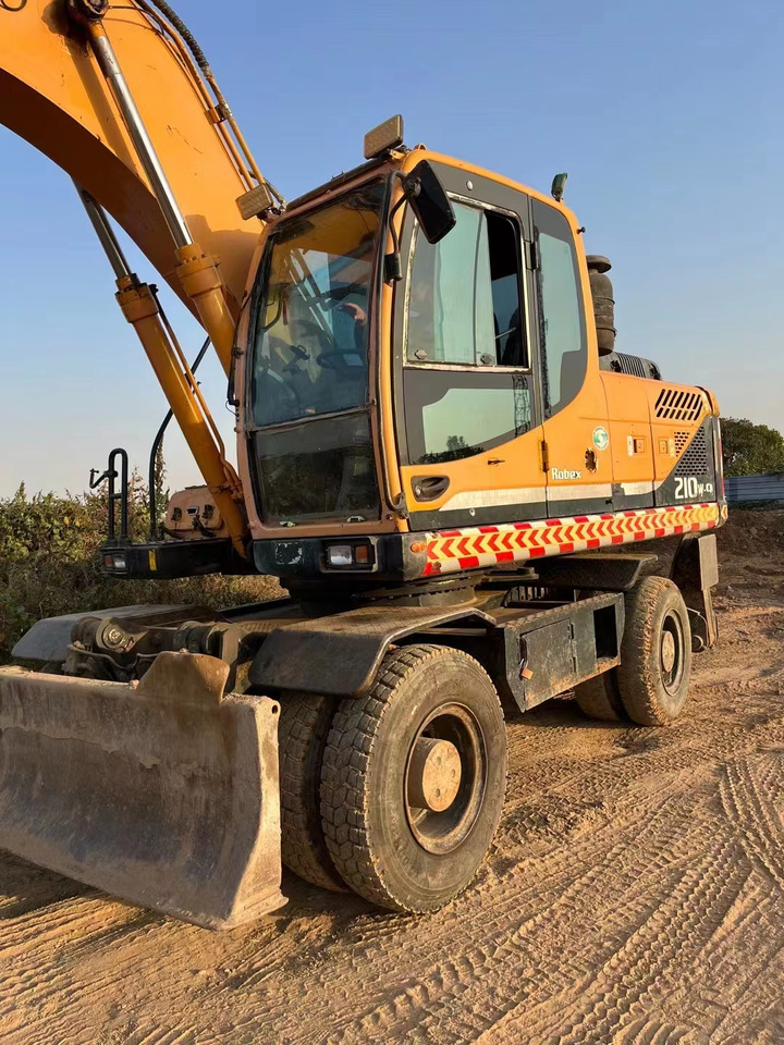 HYUNDAI R210W-9 - Bager na kolesih: slika 5 HYUNDAI R210W-9 - Bager na kolesih: slika 5