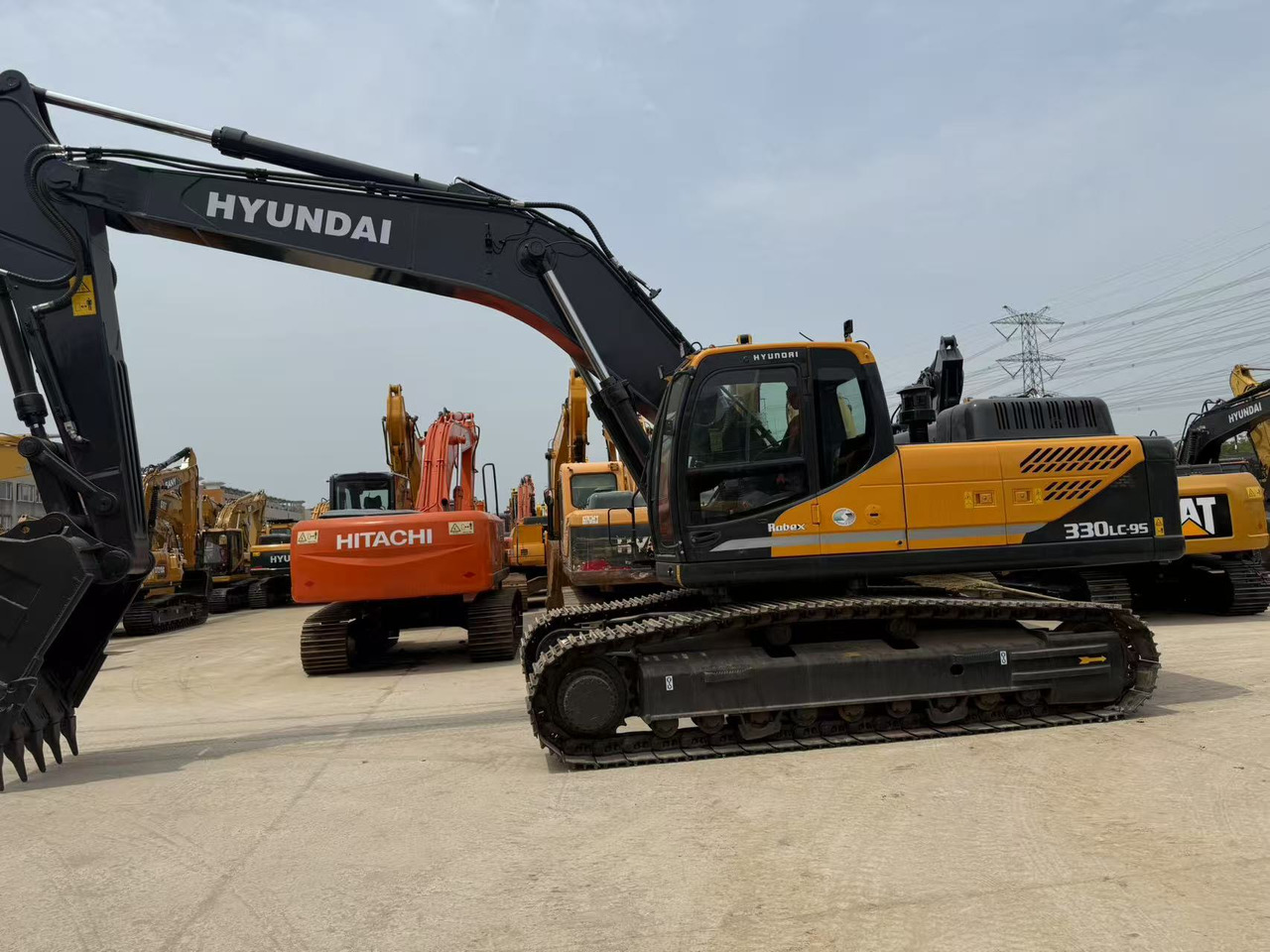 HYUNDAI R330LC-9S - Bager goseničar: slika 1 HYUNDAI R330LC-9S - Bager goseničar: slika 1
