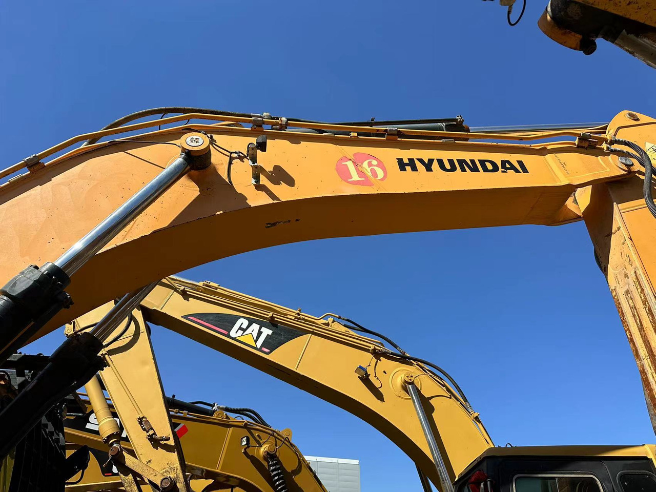 HYUNDAI R520LVS - Bager goseničar: slika 4 HYUNDAI R520LVS - Bager goseničar: slika 4