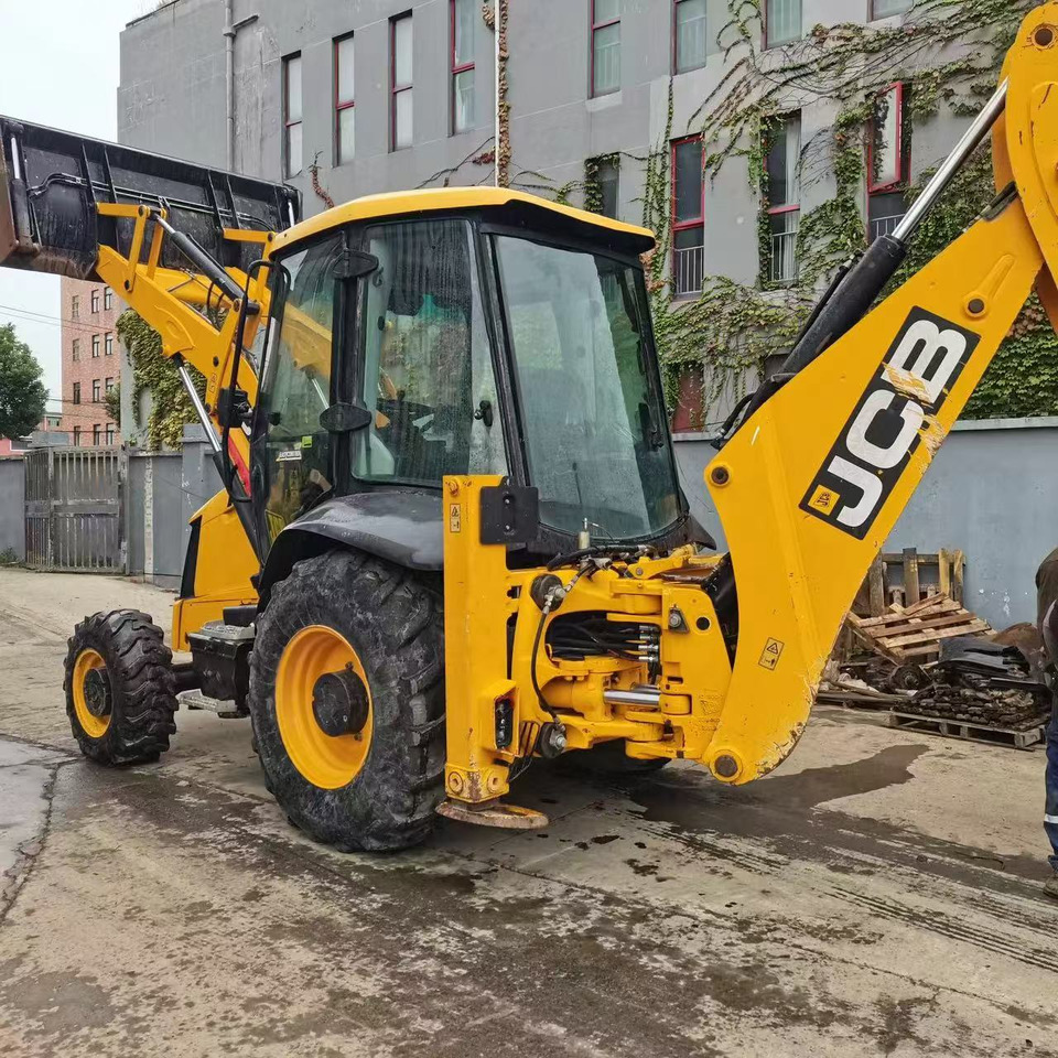 JCB 3CX - Bager nakladalec: slika 1 JCB 3CX - Bager nakladalec: slika 1
