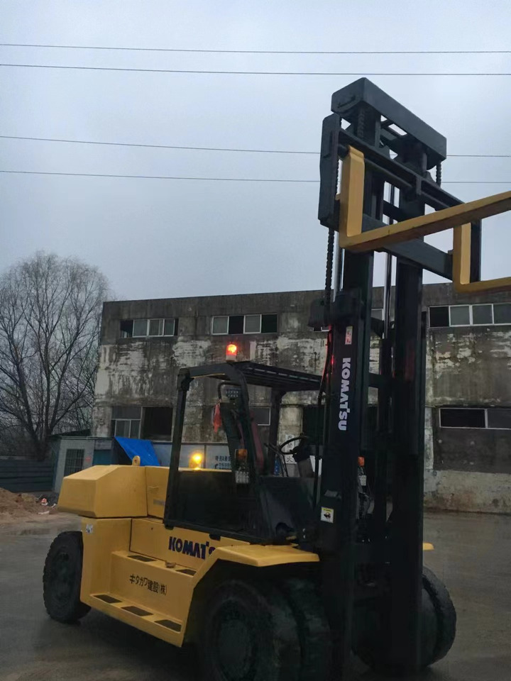 KOMATSU 15-ton - Diesel viličar: slika 3 KOMATSU 15-ton - Diesel viličar: slika 3