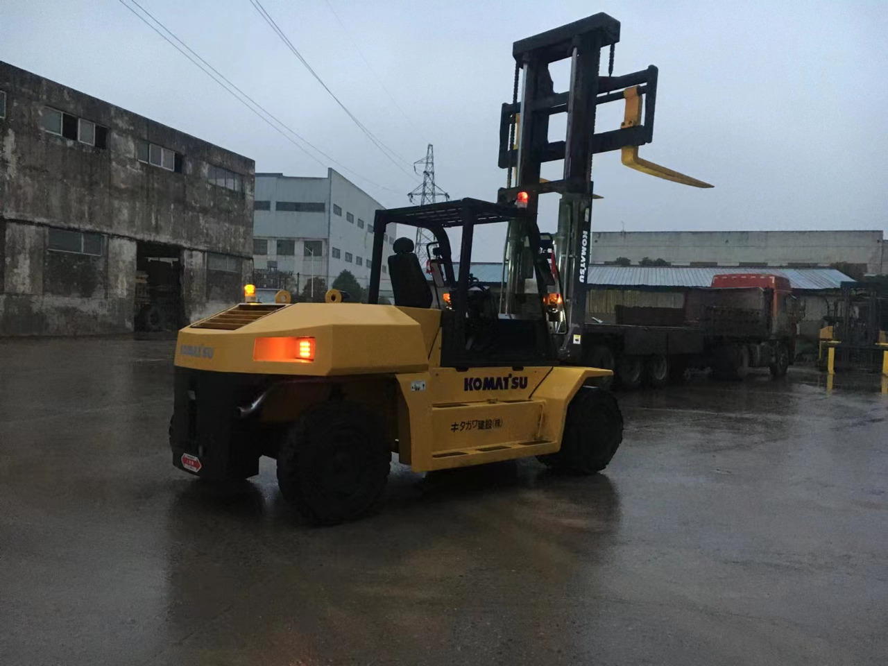 KOMATSU 15-ton - Diesel viličar: slika 3 KOMATSU 15-ton - Diesel viličar: slika 3