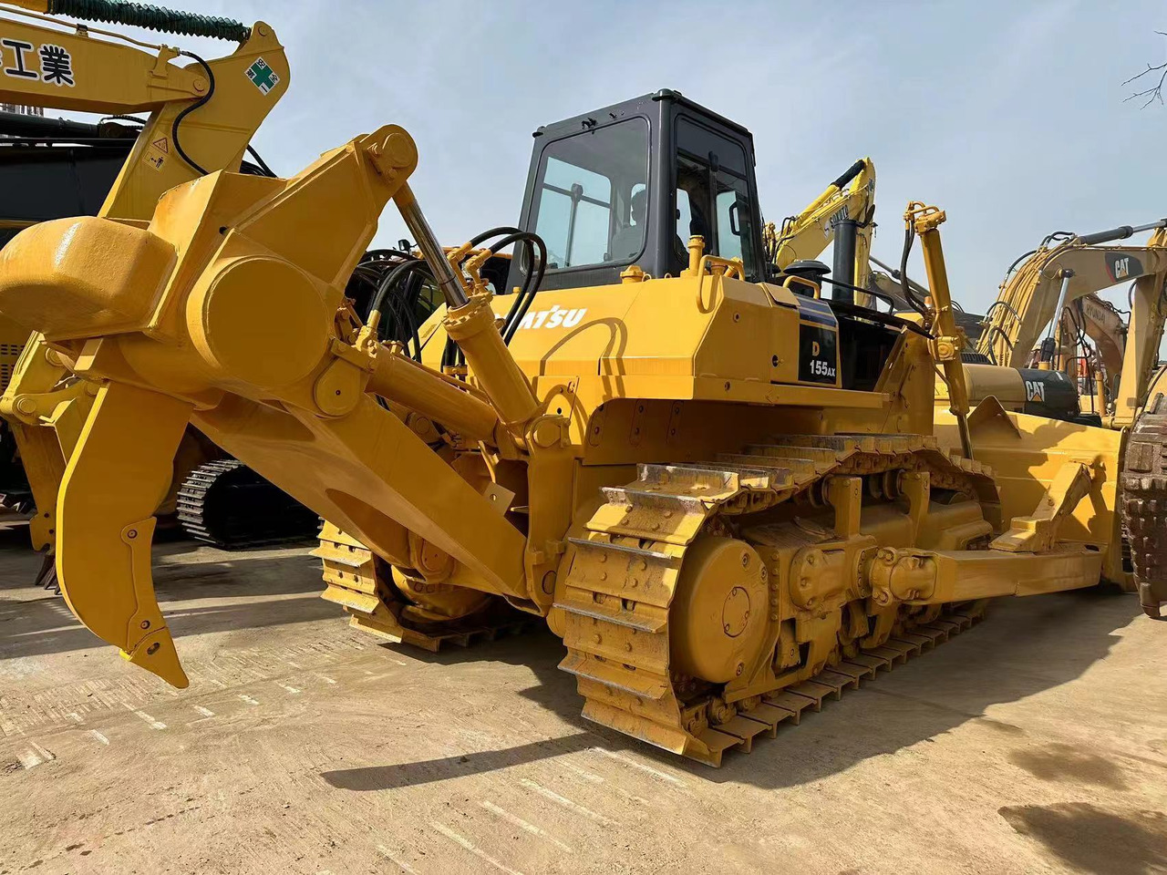 KOMATSU D155A-5 - Buldožer: slika 1 KOMATSU D155A-5 - Buldožer: slika 1