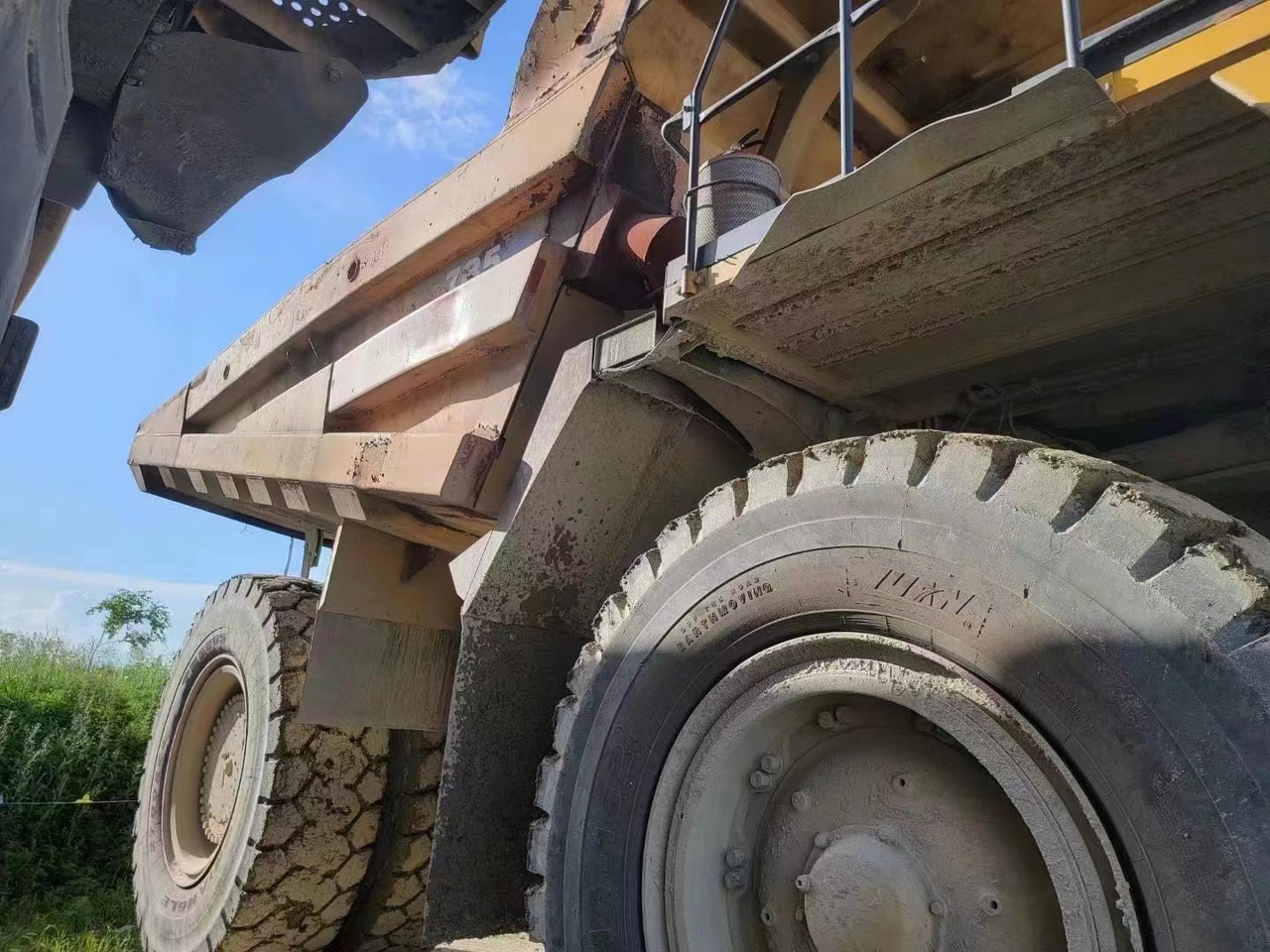 KOMATSU HD785 - Tovornjak prekucnik: slika 5 KOMATSU HD785 - Tovornjak prekucnik: slika 5