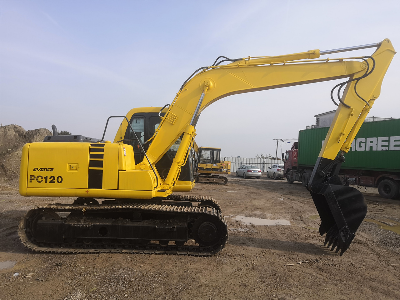 KOMATSU PC120-6 - Bager goseničar: slika 2 KOMATSU PC120-6 - Bager goseničar: slika 2