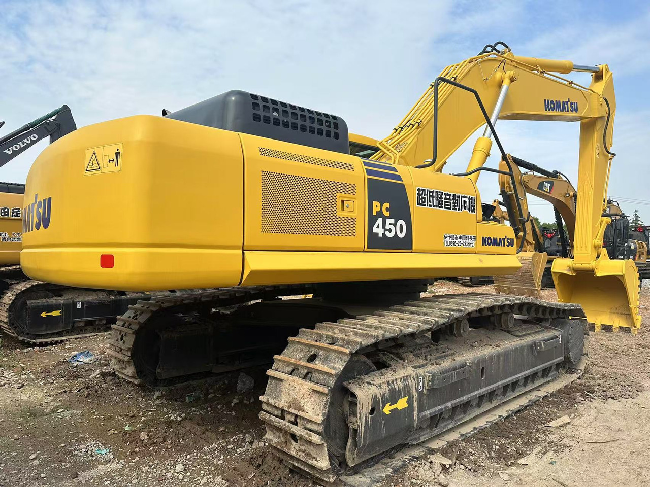 KOMATSU PC450-7 - Bager goseničar: slika 2 KOMATSU PC450-7 - Bager goseničar: slika 2