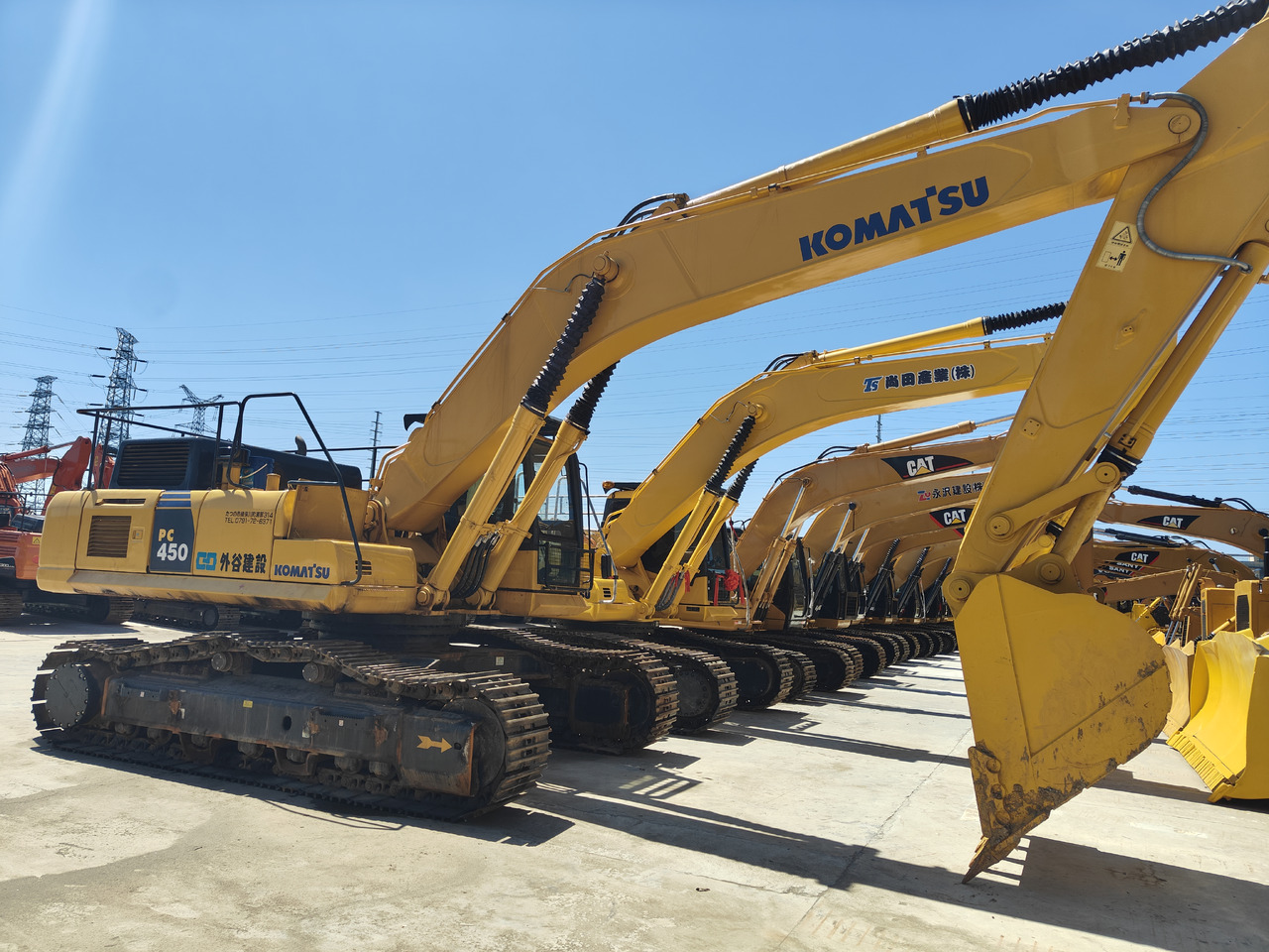 KOMATSU PC450-8 - Bager goseničar: slika 2 KOMATSU PC450-8 - Bager goseničar: slika 2