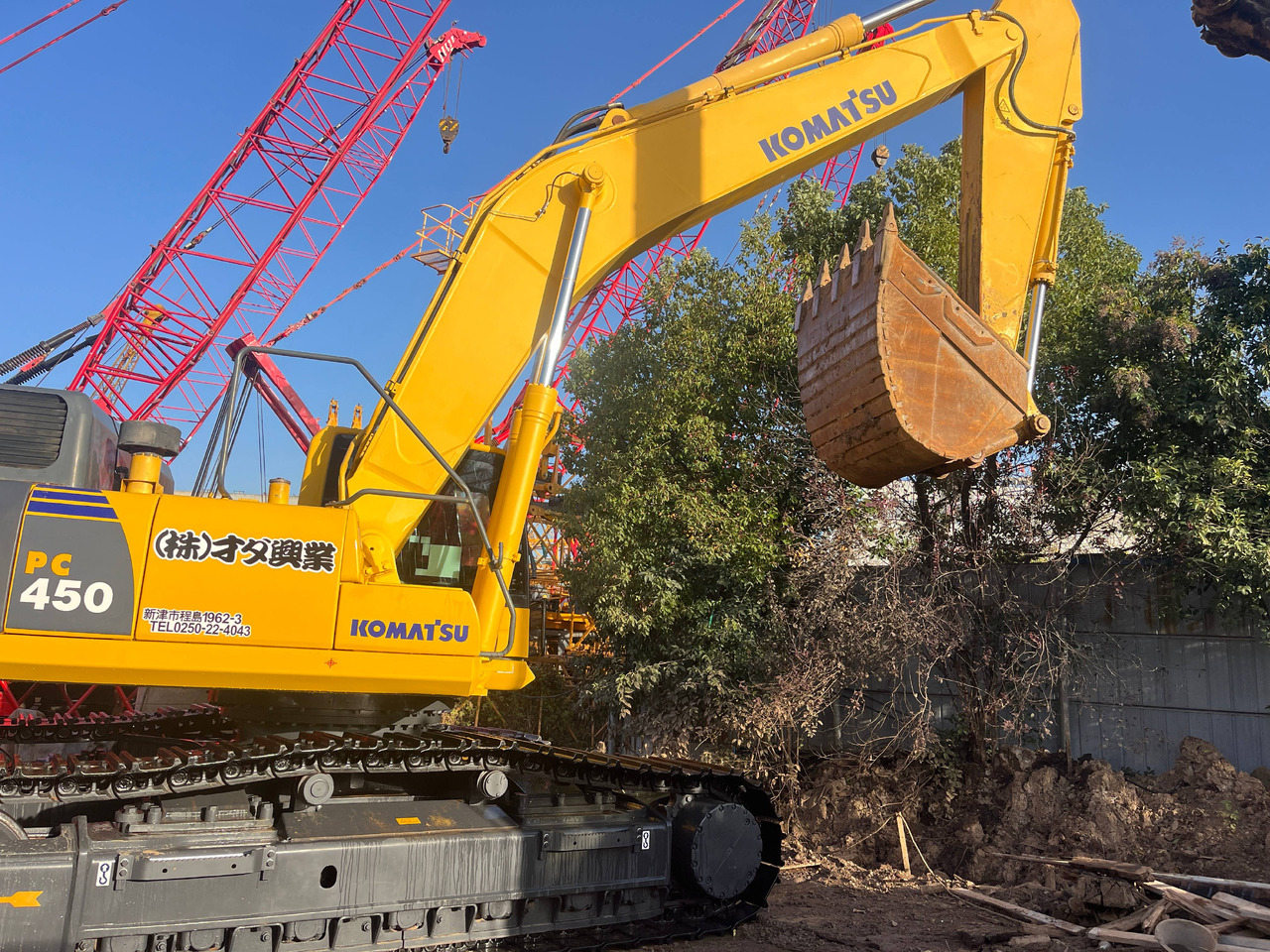 KOMATSU PC450-8 - Bager goseničar: slika 4 KOMATSU PC450-8 - Bager goseničar: slika 4