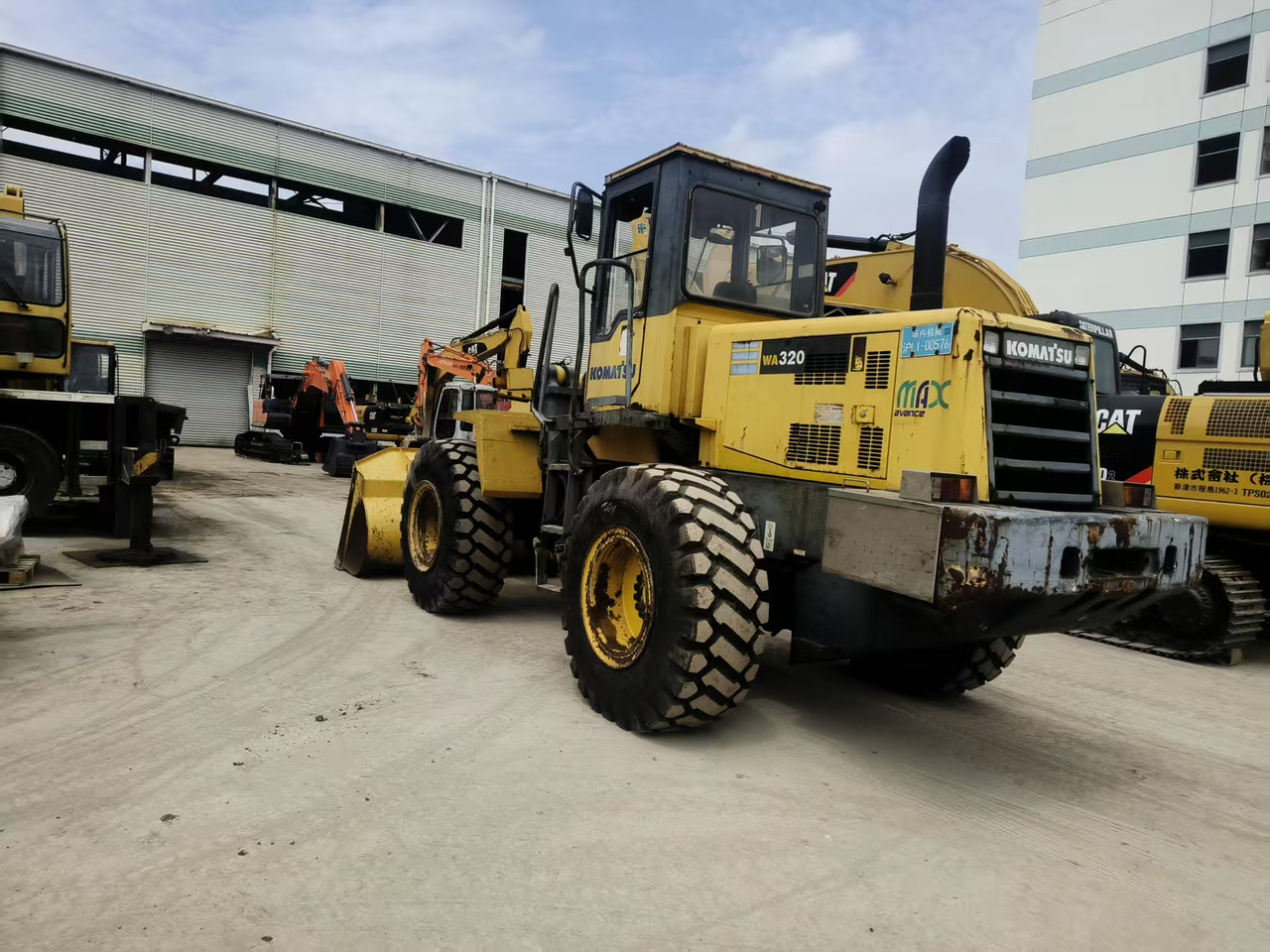 KOMATSU WA320-3 - Kolesni nakladalec: slika 4 KOMATSU WA320-3 - Kolesni nakladalec: slika 4