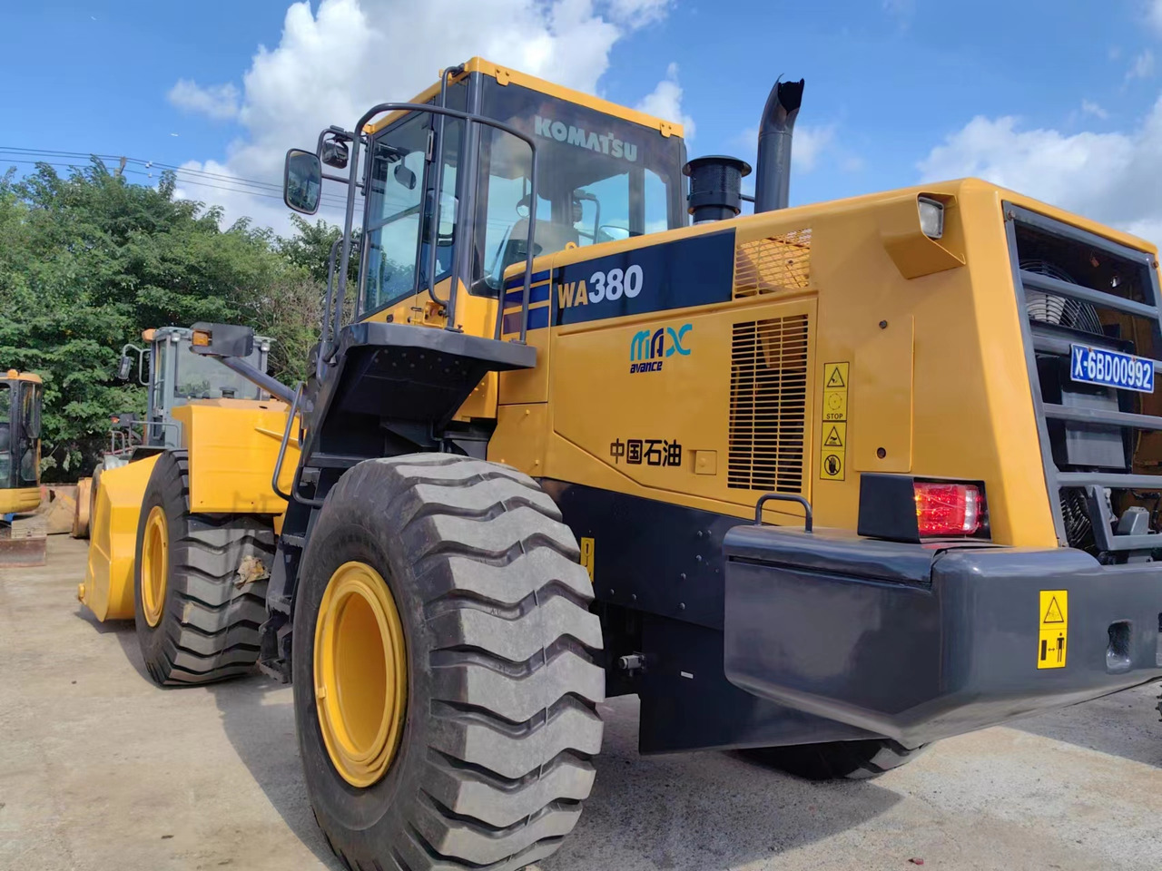 KOMATSU WA380-6 - Kolesni nakladalec: slika 2 KOMATSU WA380-6 - Kolesni nakladalec: slika 2