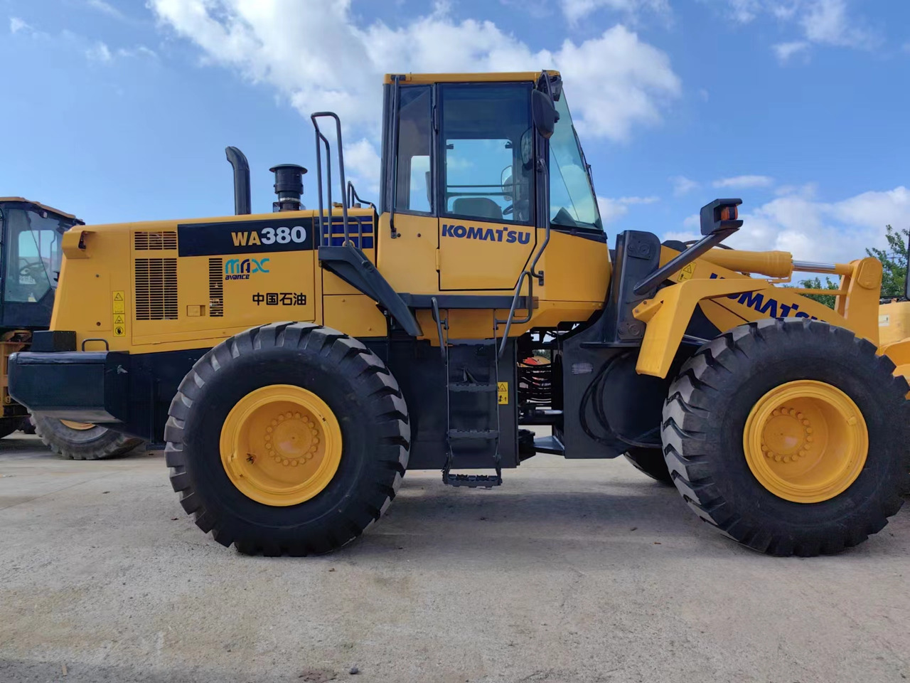 KOMATSU WA380-6 - Kolesni nakladalec: slika 4 KOMATSU WA380-6 - Kolesni nakladalec: slika 4