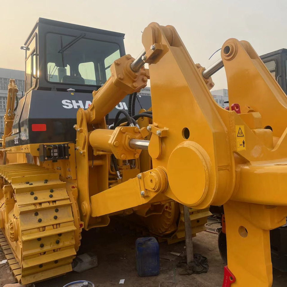 SHANTUI SD32 - Buldožer: slika 2 SHANTUI SD32 - Buldožer: slika 2