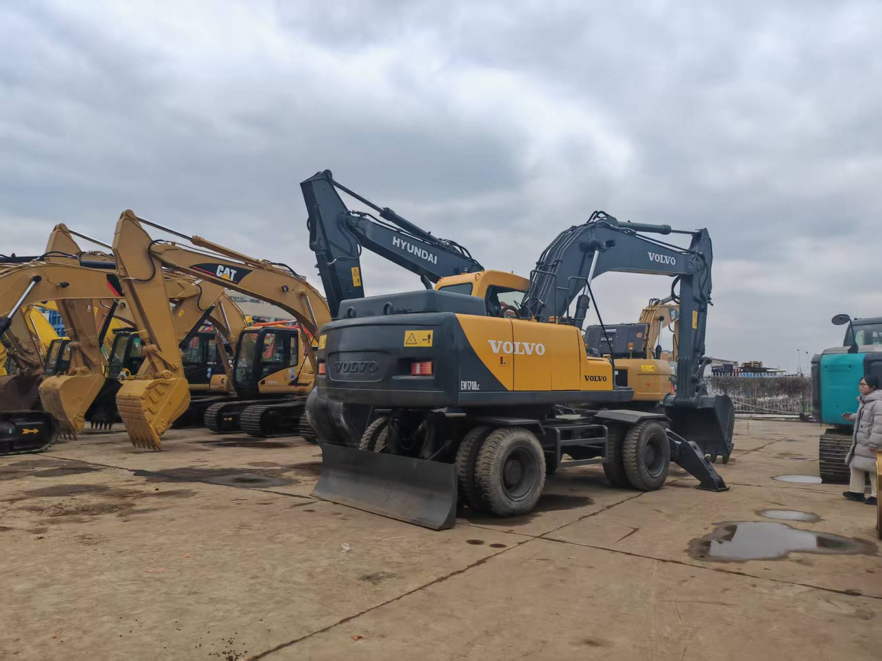 VOLVO EW170BLC - Bager na kolesih: slika 3 VOLVO EW170BLC - Bager na kolesih: slika 3