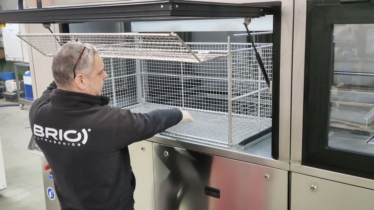 BRIO Ultrasonics BR-800 AMS Parts cleaning machine - Ultrazvočni čistilec: slika 4 BRIO Ultrasonics BR-800 AMS Parts cleaning machine - Ultrazvočni čistilec: slika 4