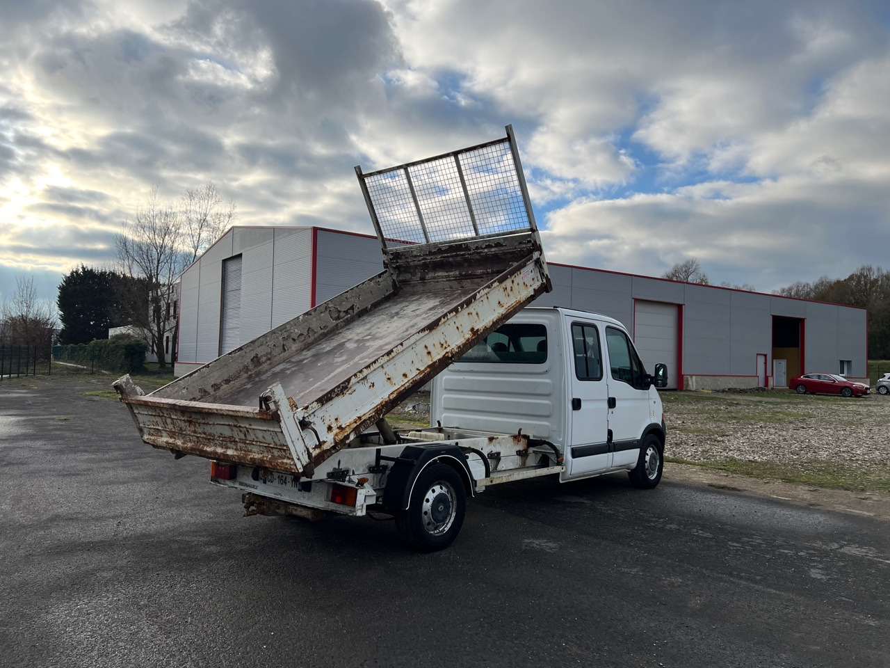 RENAULT Master Benne Double cabine DCi 120 7 Places - Dostavno vozilo prekucnik: slika 2 RENAULT Master Benne Double cabine DCi 120 7 Places - Dostavno vozilo prekucnik: slika 2