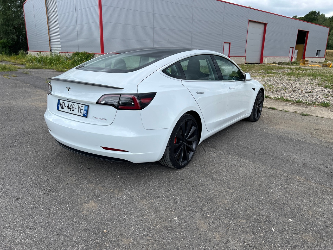 TESLA Model 3 Performance Dual Motor FSD 3 Autopilot - Limuzina: slika 2 TESLA Model 3 Performance Dual Motor FSD 3 Autopilot - Limuzina: slika 2