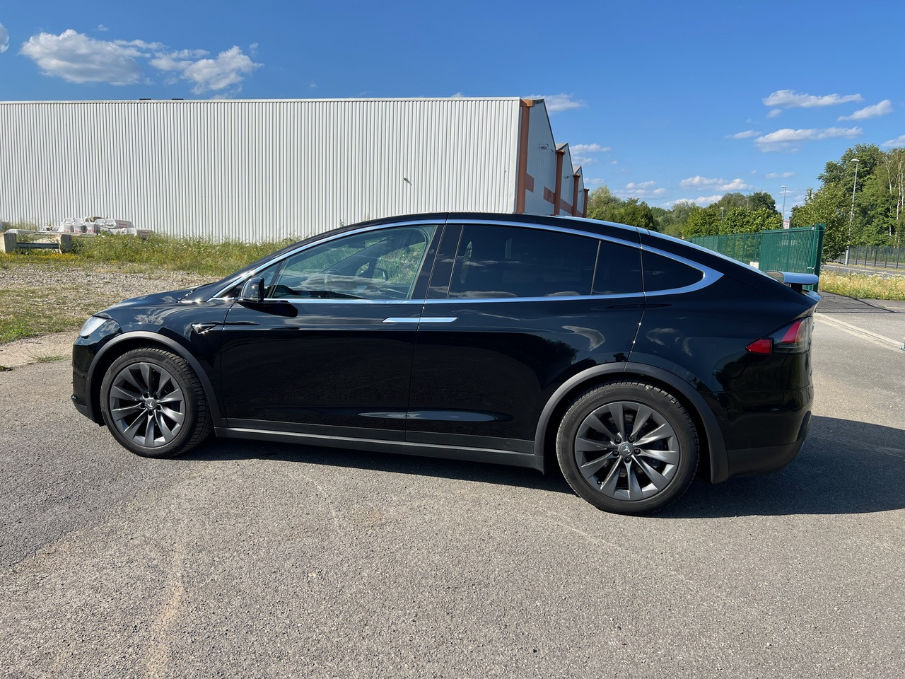 TESLA Model X 75D Autopilot SOH 93% 5 Places - SUV: slika 3 TESLA Model X 75D Autopilot SOH 93% 5 Places - SUV: slika 3