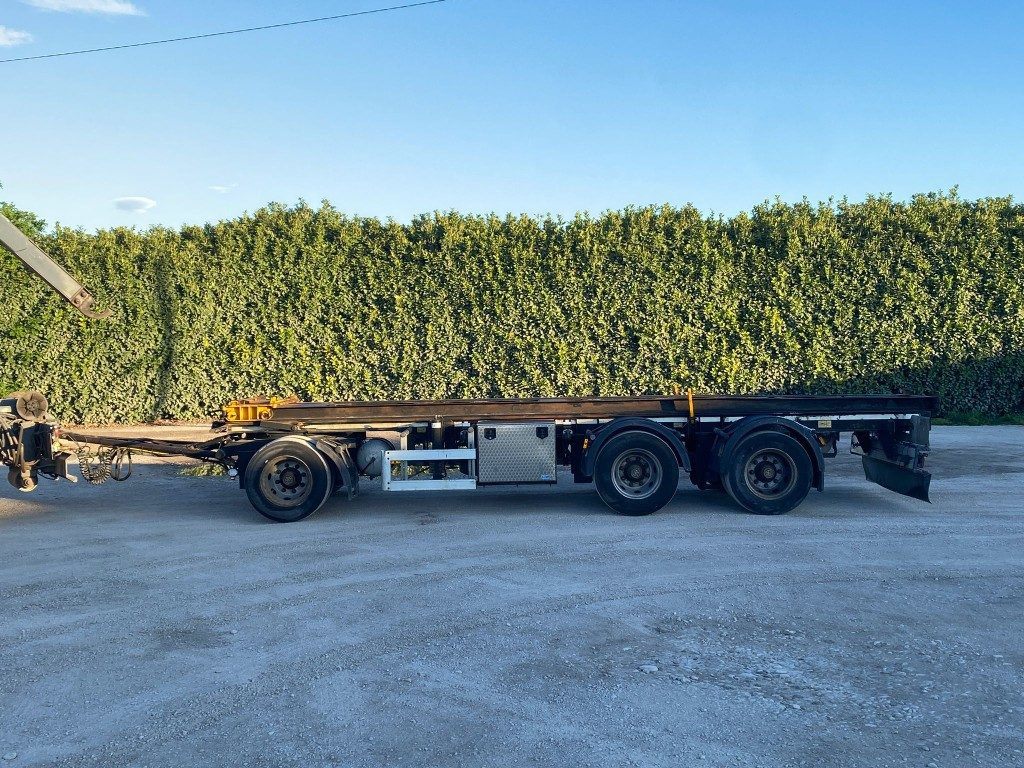 CARDI RIMORCHIO CARDI SCARRABILE RIBALTABILE PNEUMATICO - Abrol/ Samonakladalec prikolica: slika 3 CARDI RIMORCHIO CARDI SCARRABILE RIBALTABILE PNEUMATICO - Abrol/ Samonakladalec prikolica: slika 3