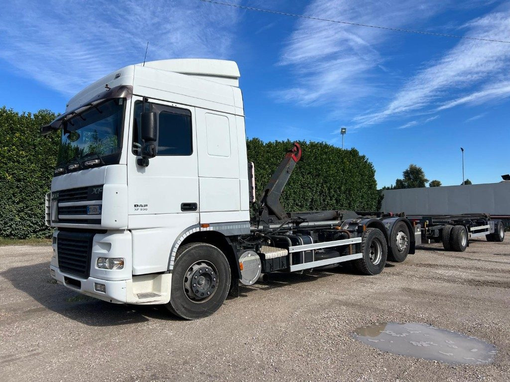 DAF XF530 SCARRABILE - Kotalni prekucni tovornjak: slika 1 DAF XF530 SCARRABILE - Kotalni prekucni tovornjak: slika 1