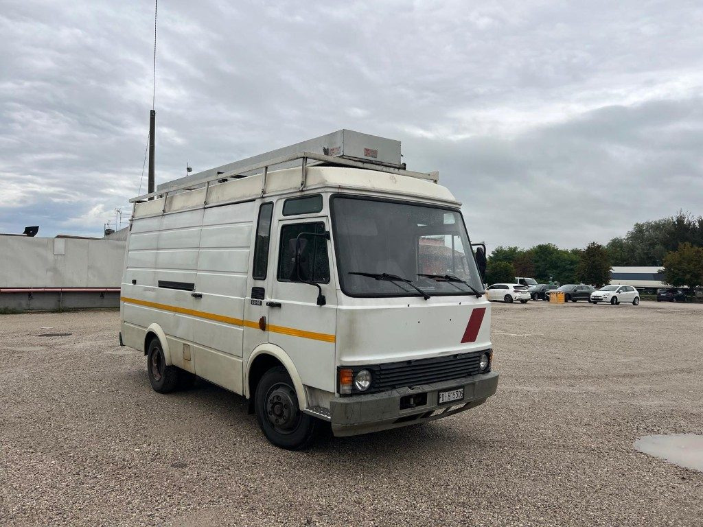 FIAT 60 10 - Furgon: slika 2 FIAT 60 10 - Furgon: slika 2