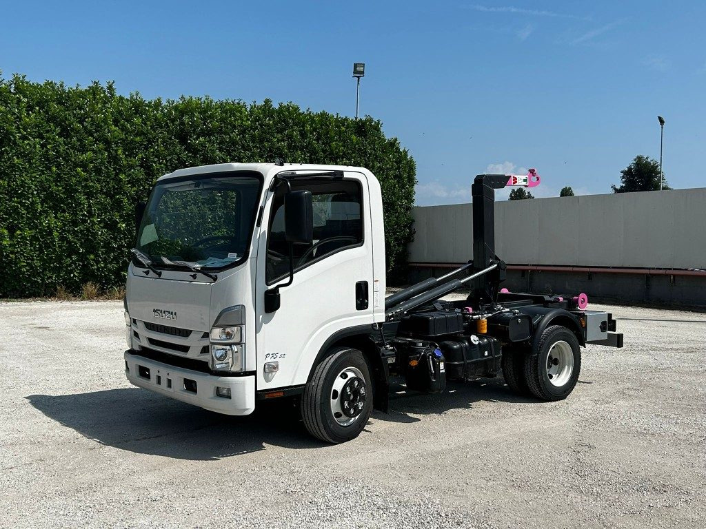 ISUZU P75 NUOVO SCARRABILE - Kotalni prekucni tovornjak: slika 1 ISUZU P75 NUOVO SCARRABILE - Kotalni prekucni tovornjak: slika 1