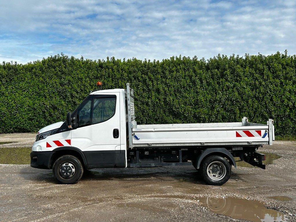 IVECO DAILY 35.140 RIBALTABILE - Dostavno vozilo prekucnik: slika 5 IVECO DAILY 35.140 RIBALTABILE - Dostavno vozilo prekucnik: slika 5