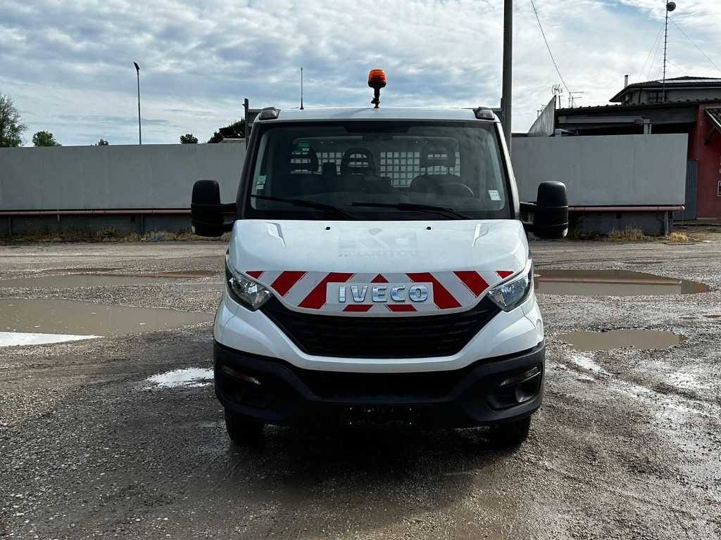 IVECO DAILY 35.140 RIBALTABILE - Dostavno vozilo prekucnik: slika 2 IVECO DAILY 35.140 RIBALTABILE - Dostavno vozilo prekucnik: slika 2