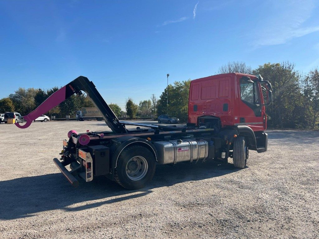 Kotalni prekucni tovornjak IVECO EUROCARGO 160E USATO SCARRABILE: slika 8 Kotalni prekucni tovornjak IVECO EUROCARGO 160E USATO SCARRABILE: slika 8