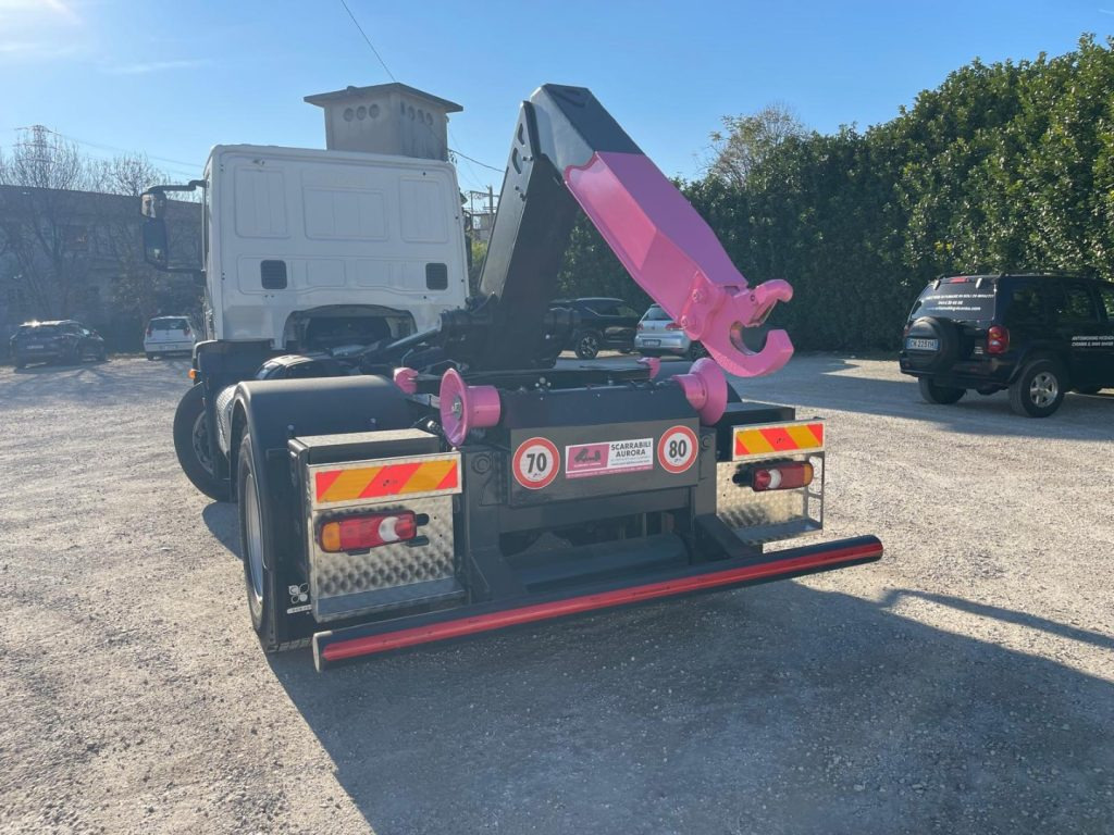 IVECO EUROCARGO 180E25 CON SCARRABILE NUOVO - Kotalni prekucni tovornjak: slika 5 IVECO EUROCARGO 180E25 CON SCARRABILE NUOVO - Kotalni prekucni tovornjak: slika 5