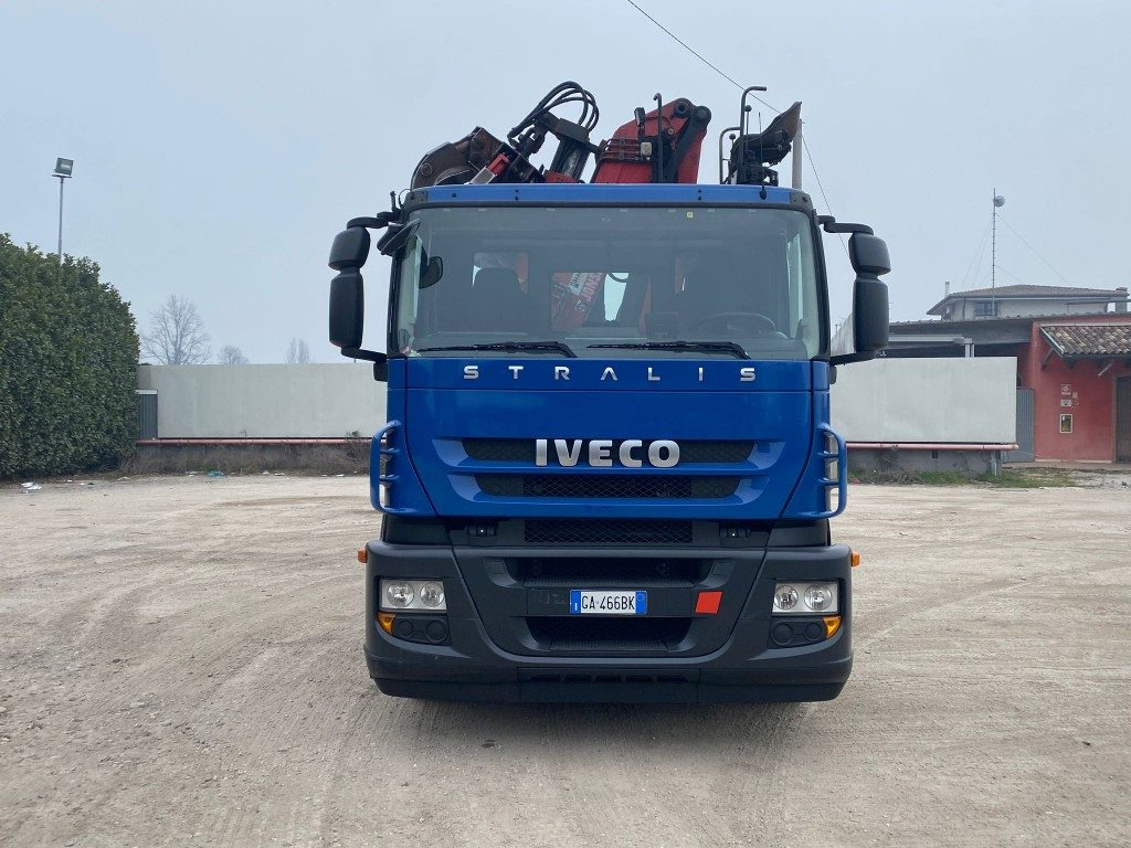IVECO STRALIS 260.450 SCARRABILE CON GRU - Kotalni prekucni tovornjak, Tovornjak z dvigalom: slika 2 IVECO STRALIS 260.450 SCARRABILE CON GRU - Kotalni prekucni tovornjak, Tovornjak z dvigalom: slika 2
