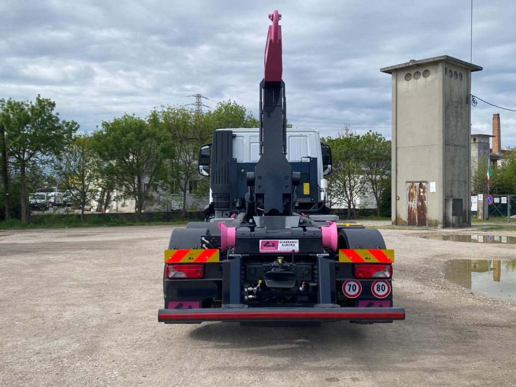 IVECO X-WAY AD280X48Y NUOVO SCARRABILE PASSO 3120 - Kotalni prekucni tovornjak: slika 3 IVECO X-WAY AD280X48Y NUOVO SCARRABILE PASSO 3120 - Kotalni prekucni tovornjak: slika 3