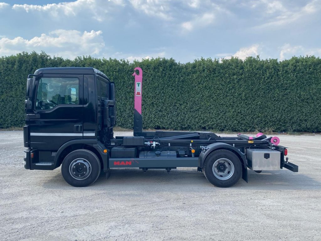 MAN TGL 12.220 CON SCARRABILE NUOVO - Kotalni prekucni tovornjak: slika 4 MAN TGL 12.220 CON SCARRABILE NUOVO - Kotalni prekucni tovornjak: slika 4