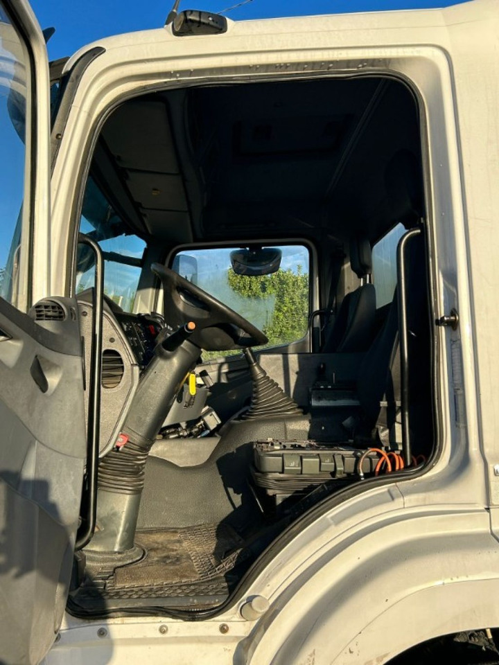 MERCEDES-BENZ MERCEDES 2533 SCARRABILE - Kotalni prekucni tovornjak: slika 5 MERCEDES-BENZ MERCEDES 2533 SCARRABILE - Kotalni prekucni tovornjak: slika 5