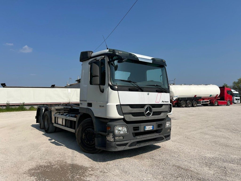 MERCEDES-BENZ MERCEDES ACTROS 25.41 SCARRABILE - Kotalni prekucni tovornjak: slika 2 MERCEDES-BENZ MERCEDES ACTROS 25.41 SCARRABILE - Kotalni prekucni tovornjak: slika 2
