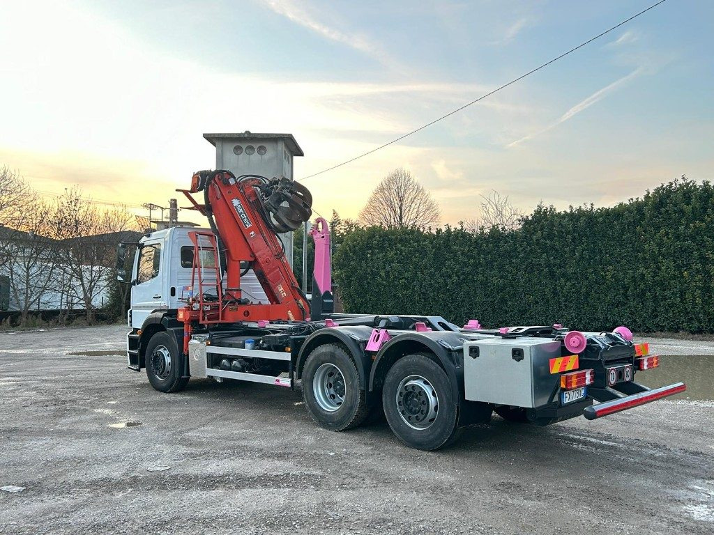 MERCEDES-BENZ MERCEDES AXOR 2533 SCARRABILE CON GRU E POLIPO - Kotalni prekucni tovornjak: slika 3 MERCEDES-BENZ MERCEDES AXOR 2533 SCARRABILE CON GRU E POLIPO - Kotalni prekucni tovornjak: slika 3