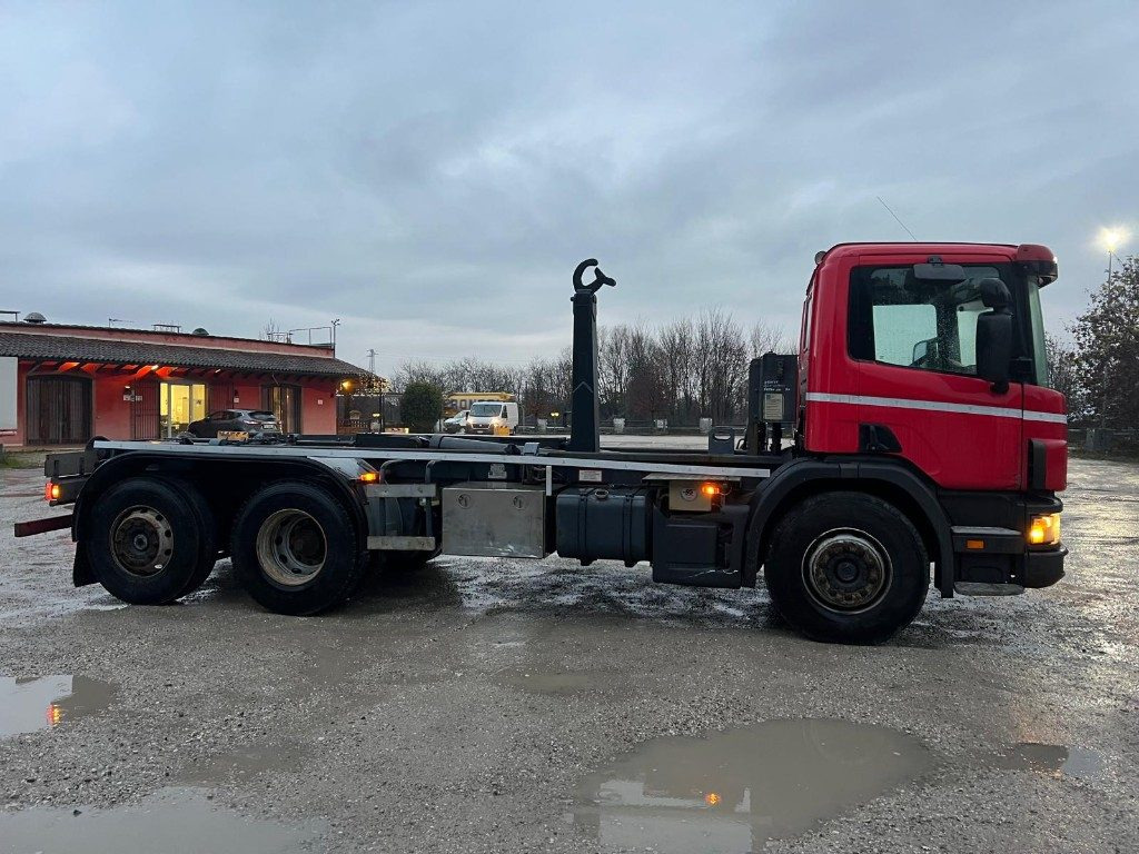 Kotalni prekucni tovornjak SCANIA CV P114 SCARRABILE 6X2: slika 8