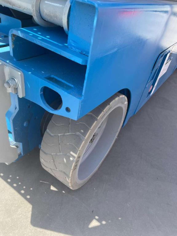 Genie GS-2632 - Škarjasta dvižna ploščad: slika 4 Genie GS-2632 - Škarjasta dvižna ploščad: slika 4