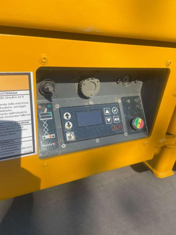 Haulotte OPTIMUM 8AC - Škarjasta dvižna ploščad: slika 4 Haulotte OPTIMUM 8AC - Škarjasta dvižna ploščad: slika 4
